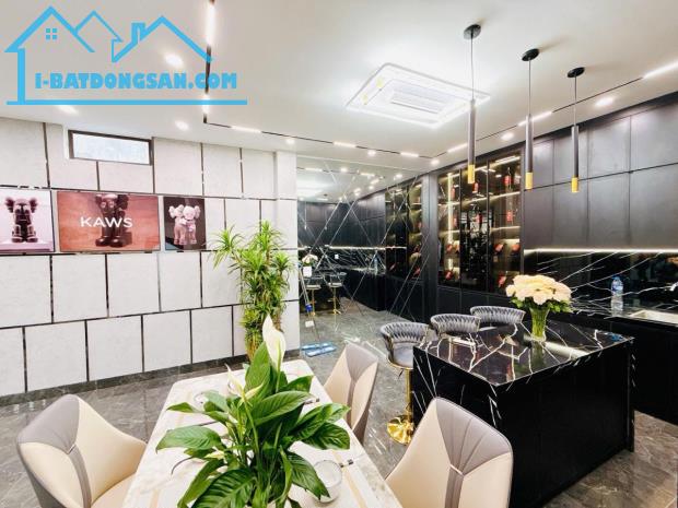 Nhà đẹp  Phố Đại La   54m-4 tầng -9,8 tỷ ( có thương lượng)  -Ngõ to rộng ba gác tránh xe