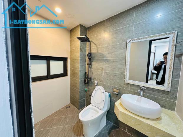 🏡 ĐÓN ÁNH SÁNG TỪ 3 HƯỚNG – NHÀ MỚI CỰC ĐẸP – GẦN Ô TÔ - GIÁ CHỈ KHOẢNG 5 TỶ - 4