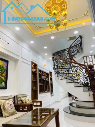 Bán nhà mới 4 tầng, giá rẻ HXH, 96m2 (4,1 x 23,5), ĐS6, 50m ra Nguyễn Duy Trinh. Giá: 6.9 - 3
