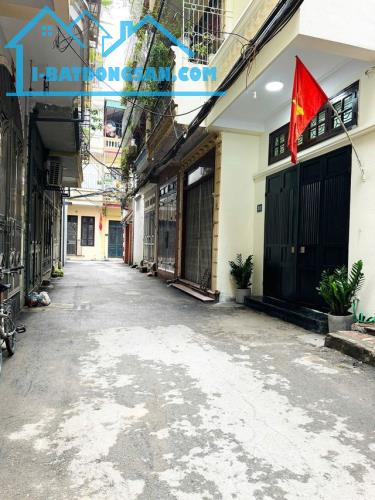 Ngọc Thuỵ Long biên 42m 4t giá 8.8 tỷ ô tô qua nhà