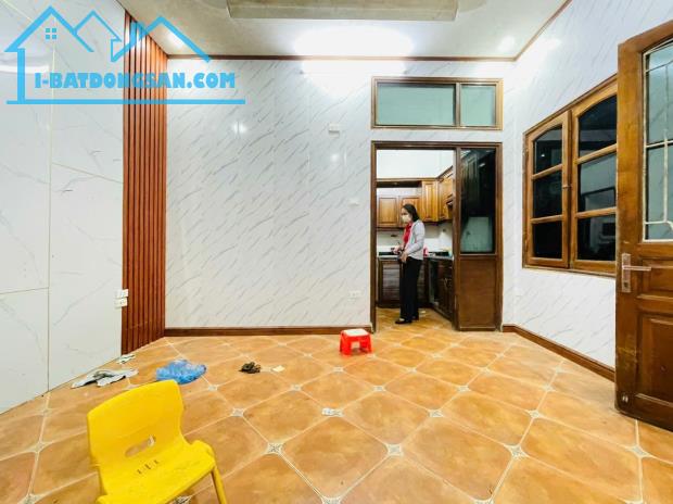 Bán nhà ngõ 35 Nguyễn Công Trứ-DT 27 m2 x 4 tầng.MT 6m.NHÀ ĐẸP-NGÕ RỘNG-GẦN PHỐ. - 2