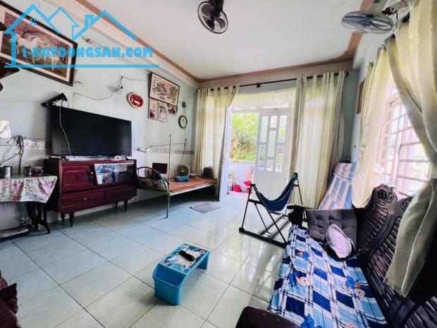 BÁN NHÀ MTKD 170M2 ( 5,5x28M NỞ HẬU 7,5M) DÒNG TIỀN ỔN ĐỊNH CHỈ 2X TỶ TL - 1