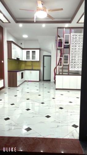 nhà 5 tầng - 5 m ra ô tô tránh - đép nhất đức giang  - vị trí cực đẹp - 2
