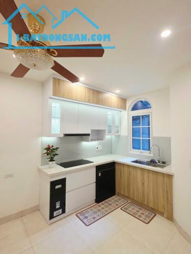 NHÀ NGỌC HÀ - 7 TẦNG THANG MÁY - DT 31m2 7 tầng mặt tiền 4m Giá 8.2 tỷ - 1