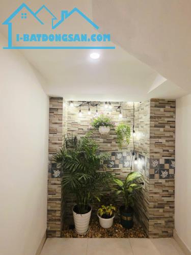 NHÀ NGỌC HÀ - 7 TẦNG THANG MÁY - DT 31m2 7 tầng mặt tiền 4m Giá 8.2 tỷ - 3