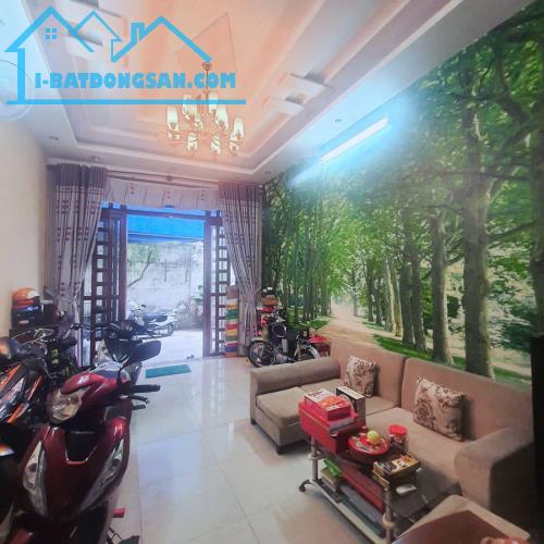 Nhà đẹp hẻm xe hơi Lê Trọng Tấn, 68m², 2PN, gần AEON, không gian ấm cúng, giá chỉ 6.1 tỷ