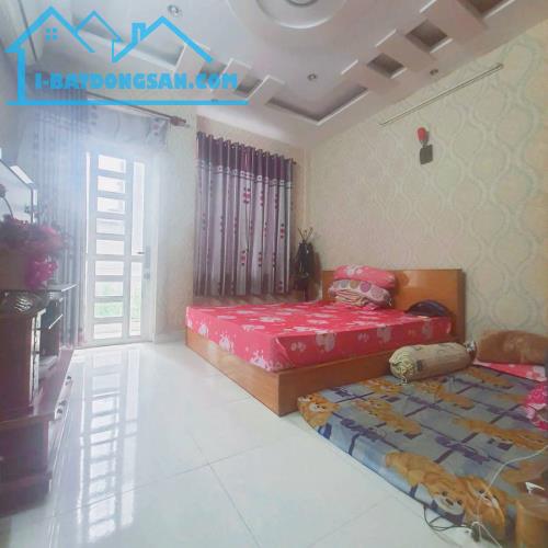 Nhà đẹp hẻm xe hơi Lê Trọng Tấn, 68m², 2PN, gần AEON, không gian ấm cúng, giá chỉ 6.1 tỷ - 3