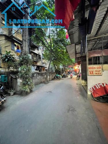 Bán căn nhà siêu đẹp vài bước ra công viên