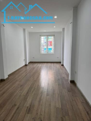 MẶT NGÕ PHẠM NGỌC THẠCH - ÔTÔ TRÁNH, VỈA HÈ KINH DOANH - GIÁ 12 TỶ - 2