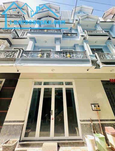 Bán nhà HXT Mã Lò, gần Lê Văn Quới, giáp Tân Phú, 50m2 - 5 x 10 - 4 tầng, chỉ hơn 5 tỷ