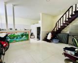 Bán nhà Tân Phú ở ngay 37m2 2 tầng đúc kiên cố hẻm to sạch sẽ 4,1 tỷ thương lượng