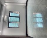 Duy nhất 1 căn !!! chỉ nhỉnh 4 tỷ nhà 30m x 6T Thạch Bàn cách 1 nhà ra oto, sổ đẹp, nhanh