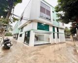 Nhà 5 tầng nằm mặt ngõ, ô tô vào, cách trục chính chỉ 30m.