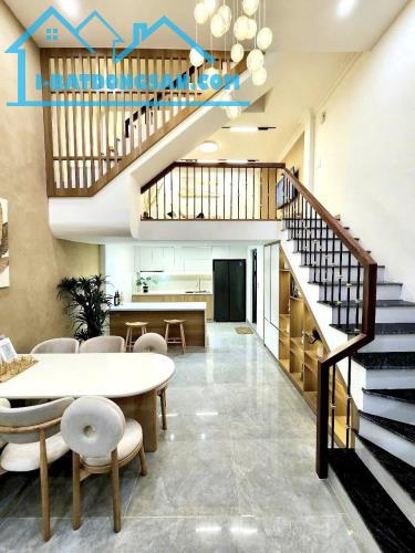Bán nhà riêng phân lô quân đội Hoàng Văn Thái, gần ô tô, thoáng rộng, 42m2 x 4t chỉ 8.58Tỷ