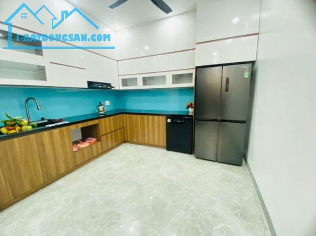 Nhà riêng Hoàng Mai, 5PN, 4 tầng, thang máy, 64m2, ngõ thông, mặt tiền thoáng, Giá 11,8 tỷ - 3