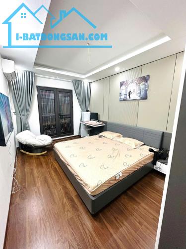 NHÀ ĐẸP HOÀNG MAI - 3 GÁC ĐỖ CỬA - 10M RA Ô TÔ DT 32m2 5 tầng Giá 7 tỷ - 1