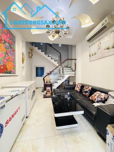SIÊU PHẨM NHÀ MỚI – PHẠM VĂN ĐỒNG – XE HƠI VÀO TẬN NHÀ – 83M² – 4 TẦNG – CHỈ 14.5 TỶ