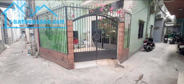 Nhà góc 3 tầng nở hậu hẻm thẳng đường Dương Bá Trạc P1Q8. Giá 5 tỷ TL - 1