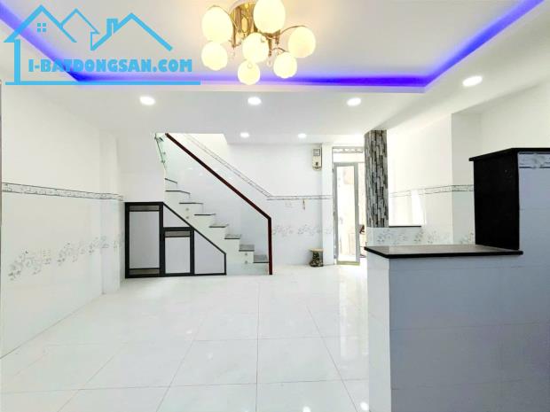 Nhà mới 2 tầng hẻm 314 Âu Dương Lân P3Q8. 3.5 tỷ TL