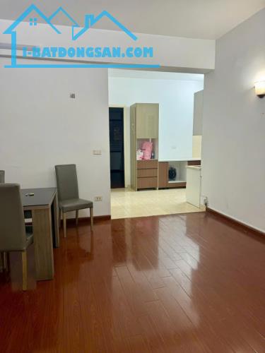 Cho thuê căn hộ 1204 CT4-5 Yên Hoà – Cầu Giấy, mặt đường Dương Đình Nghệ, 13 triệu/tháng - 1