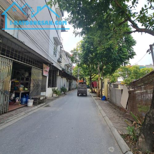 Bán 78m2 đất trong đê Đông Dư, Gia Lâm, 7 chỗ chạy thông, vào nhà. - 2