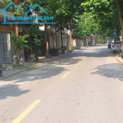 BÁN BIỆT THỰ LIỀN KỀ VĂN PHÚ, PHÂN LÔ Ô TÔ, KINH DOANH MỌI MẶT HÀNG, DT: 100M2, GIÁ 25 TỶ