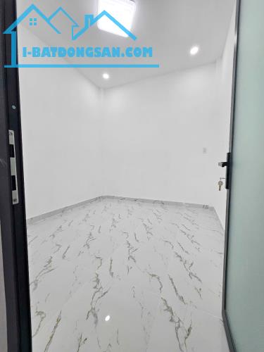 Nhà 2 tầng mới, nở hậu đối diện trường học Khánh Bình Âu Dương Lân P3Q8. Giá 3,89 tỷ TL - 4