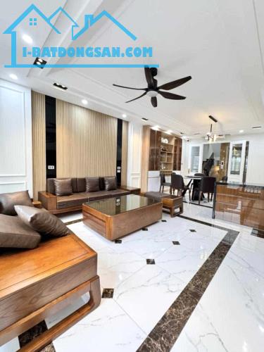 Nhà đẹp Nguyễn Khánh Toàn 50m2*5T, mt 4.5m kinh doanh, gần ô tô, 2 thoáng 15.8 tỷ - 1