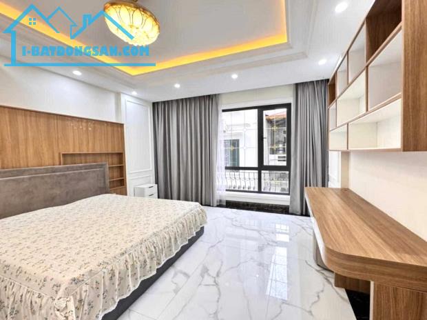 Nhà đẹp Nguyễn Khánh Toàn 50m2*5T, mt 4.5m kinh doanh, gần ô tô, 2 thoáng 15.8 tỷ - 2