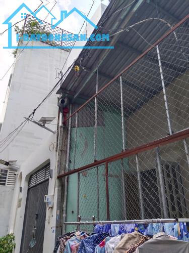 NHÀ CỦ TIỆN XÂY MỚI SÁT TÊN LỬA --64M2--GIÁ :3.59 TỶ (TL) - 3