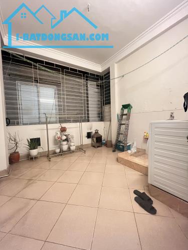 NHÀ ĐẸP TRẦN THÁI TÔNG CẦU GIẤY 40M*5T 10 TỶ , MẶT NGÕ THÔNG,BA GÁC TRÁNH NHAU, KINH DOANH - 5