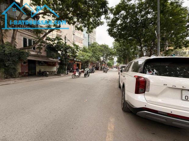 MẶT PHỐ ĐỀN LỪ - 139M² - MẶT TIỀN 5M - GIÁ 59.5 TỶ - HAI THOÁNG - KINH DOANH ĐỈNH CAO - KH - 1