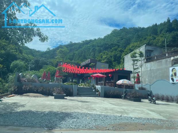 BÁN NHÀ MẶT ĐƯỜNG QL279 – TRUNG TÂM KINH DOANH VĂN BÀN, LÀO CAI – DIỆN TÍCH 300M² – 1 TỶ
