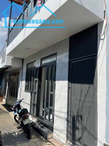 🌹🌹🌹 NGAY KHU DÂN CƯ HỒNG LONG THỦ ĐỨC - SÁT MẶT TIỀN - NGANG CHUẨN 5M - XE HƠI ĐẬU SÁT
