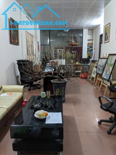 BÁN BIỆT THỰ CẦU GIẤY – 118M², 5 TẦNG, MẶT NGÕ Ô TÔ TRÁNH, BẢO VỆ 24/24, GIÁ 37 TỶ!