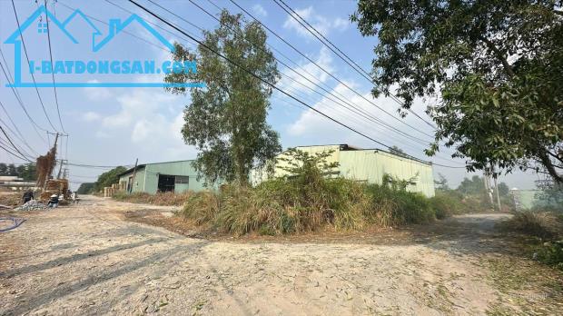 Bán nhà xưởng 2400m2 giá rẻ hơn bank đinh giá, Hố Nai 3, Trảng Bom, 7 tỷ 990 - 1
