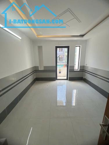 Bán Nhà Mặt Tiền,Khu Tên Lửa,Ngay Chợ Da Sà -4 Tầng - 4m x 23m - 11,8 Tỷ TL - 5
