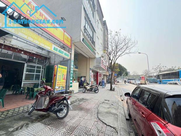 Bán nhà mặt phố Cổ Linh, Long Biên vỉa hè oto tránh kinh doanh sầm uất 155m, mặt tiền: 6m - 1