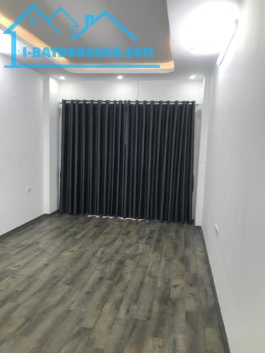 Nhà Phúc Lợi, Long Biên 32 m2 5 tầng 1 tum . Rao 6,6 tỉ (có chút ra lộc) - 2