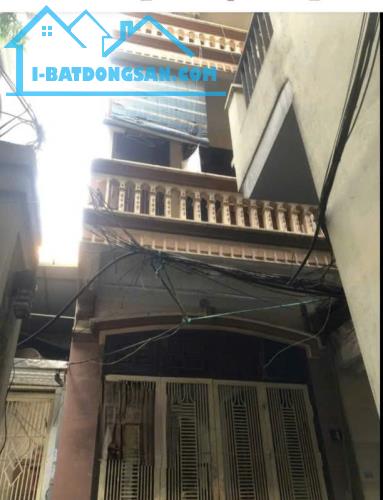 Cho thuê nhà ngõ Thống Nhất, Đại La 4 tầng x 32m2, 3PN, 3 vệ sinh, 10 Triệu