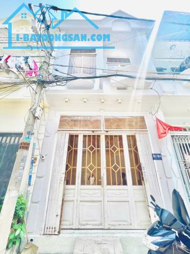Bán nhà phố đường Trường Chinh