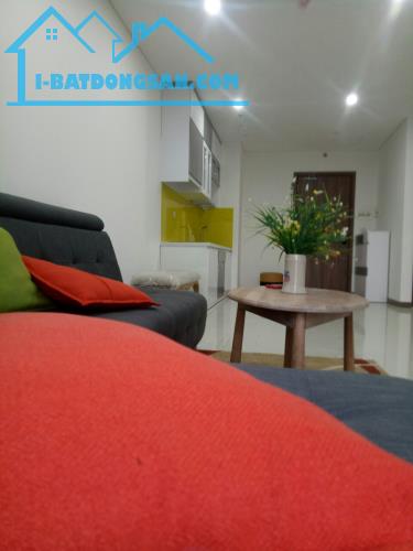 Bao rẻ! An cư dành cho giới trẻ! Căn hộ C/cư chuẩn 5 sao 2PN Full nội thất cao cấp 8tr - 2