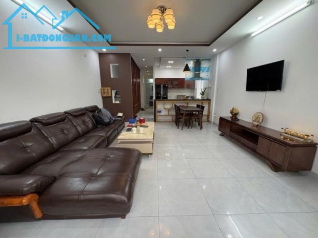 Bán nhà 3 tầng Phạm Cự Lượng, Sơn Trà, Đà Nẵng. Vị trí kinh doanh, cho thuê quá ngon.