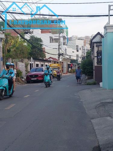 Bán đất 99m2  tặng nhà cấp 4 củ tiện xây mới, hẻm cách măt tiền 8m Nguyễn Duy Trinh,Bình - 2