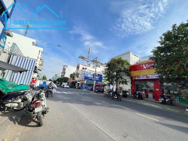 🏡 Nhà Lô Góc 2 mặt thoáng cạnh ngay ngã tư Sơn đồng, diện tích 40m2 , nhà Xây Mới 4 Tầng