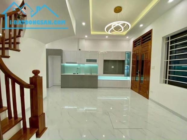 🏡 Nhà Lô Góc 2 mặt thoáng cạnh ngay ngã tư Sơn đồng, diện tích 40m2 , nhà Xây Mới 4 Tầng - 1