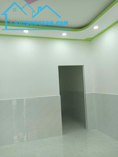 NHÀ SỔ HỒNG RIÊNG C4 70M2 HẺM Ô TÔ THÔNG ẤP 1 ĐÔNG THẠNH HÓC MÔN GIÁ 2TỶ 650 BỚT LỘC.   - - 4