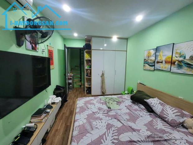 Nhà phố Yên Phúc HĐ 30mx 3T, ô tô đỗ cửa, kinh doanh nhộn nhịp giá 5 tỷ. - 2