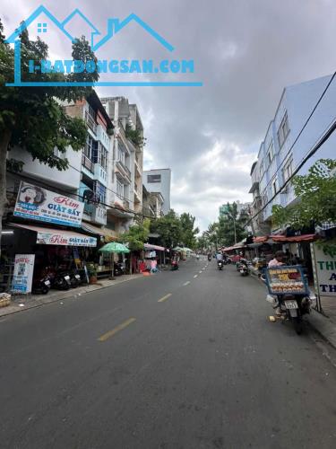 MẶT TIỀN KINH DOANH 5 TẦNG-ĐƯỜNG NHỰA 12M-NGAY EMART PHAN HUY ÍCH
