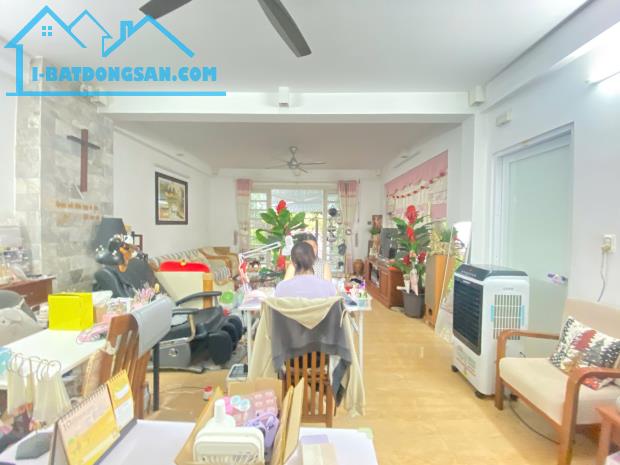 Bán Nhà sân vườn View Công Viên, Đường 7,5m, Khu Phần Lăng, Đà Nẵng, Giá RẺ 2025 - 2